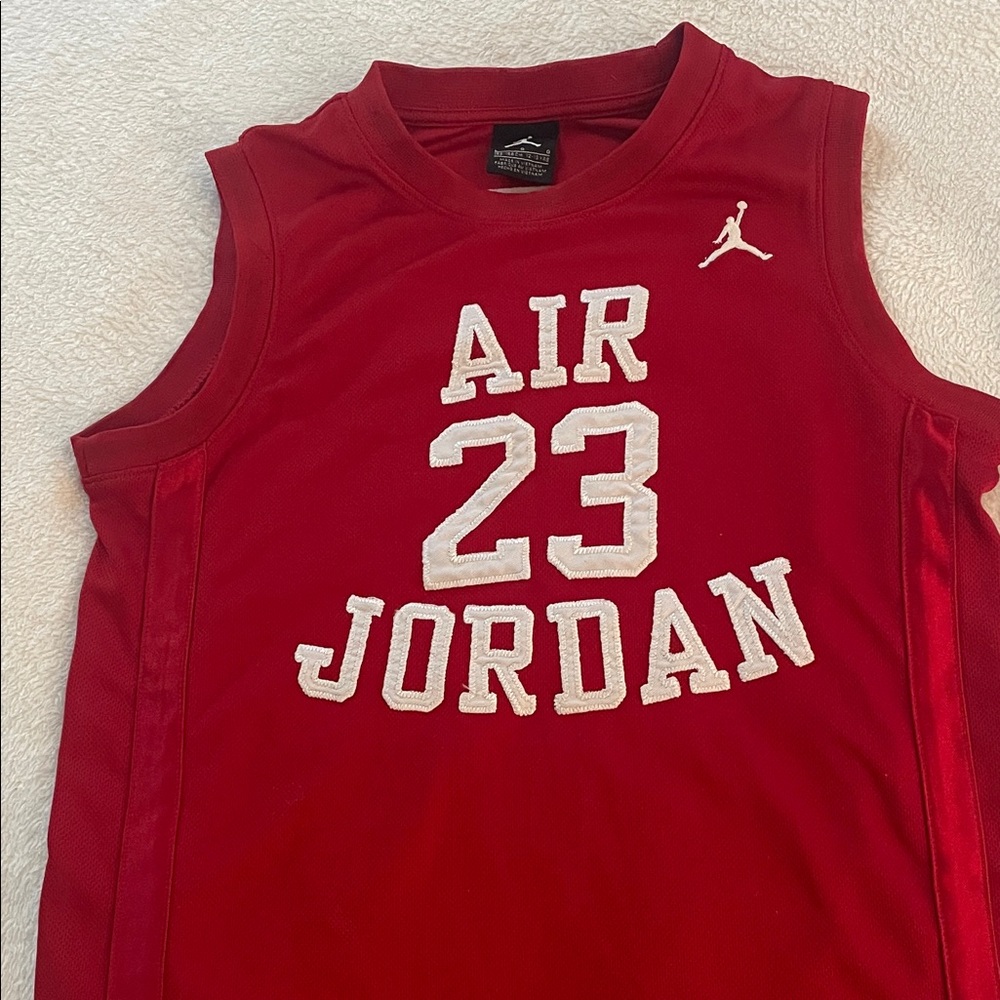Air Jordan Youth Large Red 23 Sleeveless Jersey